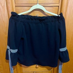 NY abd Company off the shoulder shirt